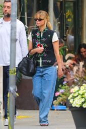Jennifer Lawrence Wears Vintage Qi Pao Vest in Tribeca – July 2025