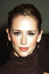 Jennifer Love Hewitt Attends Gen Art’s Fresh Faces Show in NYC – Sep 2000