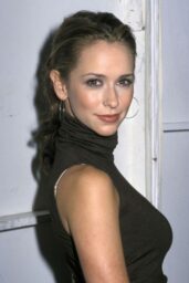 Jennifer Love Hewitt Attends Gen Art’s Fresh Faces Show in NYC – Sep 2000