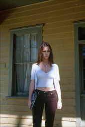 Jennifer Love Hewitt’s White Tank Terror in 1997 Slasher Promo