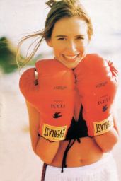 Jennifer Love Hewitt Unveils Whiplash Chic in 1997 Beach Shoot