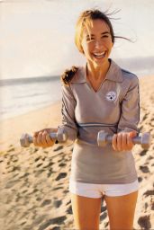 Jennifer Love Hewitt Unveils Whiplash Chic in 1997 Beach Shoot