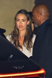 Jessica Alba Unveils Cozy-Chic for Nobu Dinner