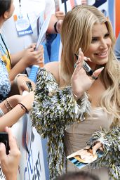 Jessica Simpson Performs on NBC