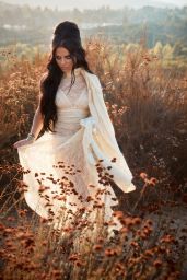 Jessie Murph Channels Retro-Futurism for STORY + RAIN