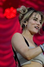 JoJo Electrifies Wawa Welcome America Concert with High-Energy Performance