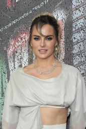 JoJo Unveils Effortless Elegance at Taylor vs. Serrano 3
