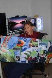 Jordyn Jones Unveils Epic Desk "Highlights" Mat, July 2025