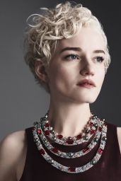 Julia Garner Commands Vanity Fair 