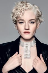 Julia Garner Commands Vanity Fair 