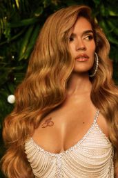 Karol G Ignites "Tropicoqueta" Airbnb Experience (July 2025)