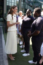 Kate Middleton Attends Wimbledon Final in Structured Self-Portrait Chic