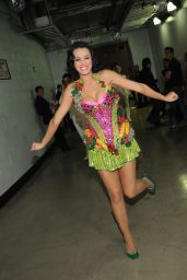 Katy Perry’s Fruit-Flecked Fantasy at the 2009 Grammy Awards
