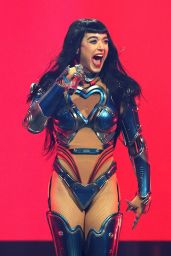 Katy Perry Unleashes Cyber Couture at The Kia Forum – July 2025