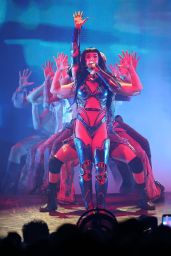 Katy Perry Unleashes Cyber Couture at The Kia Forum – July 2025