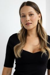 Kelli Berglund Unveils Fresh Portrait Series