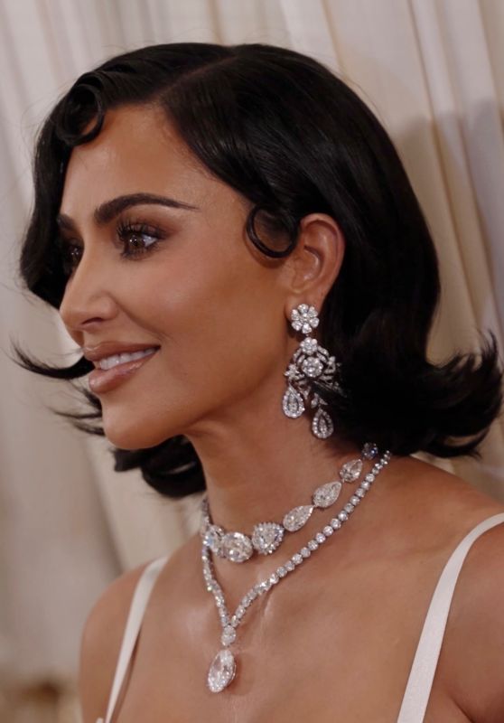 Kim Kardashian Dazzles in Balenciaga After Couture Debut