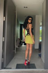 Komal Ilsanker: The Siren Song of Summer Style