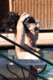 Kourtney Kardashian & Travis Barker