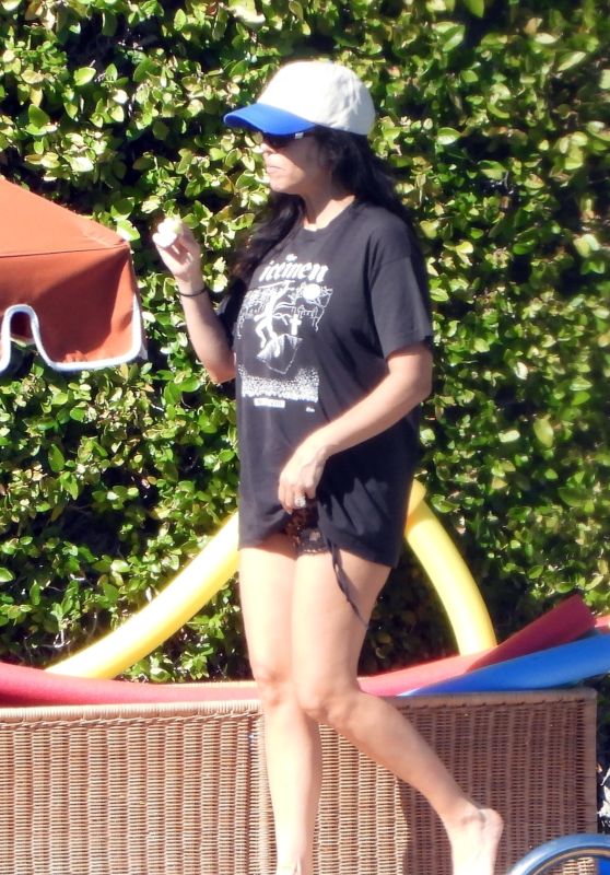 Kourtney Kardashian & Travis Barker