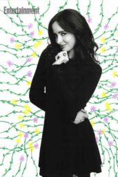 Krysten Ritter Comic-Con Black Dress Style