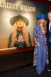 Lainey Wilson Unveils "Tough as Nails" Exhibition in Nashville