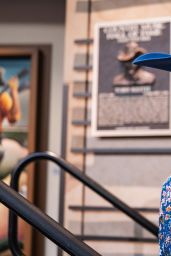 Lainey Wilson Unveils "Tough as Nails" Exhibition in Nashville