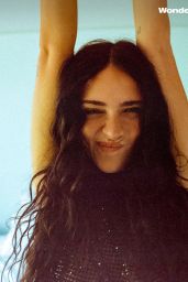 Luna Blaise Embraces Summer