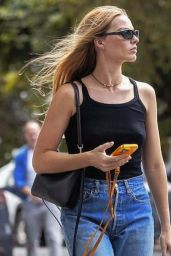 Margot Robbie: London Casual Amidst Party Whirlwind