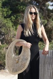 Margot Robbie Unveils Whiplash Chic in Ibiza with Jacquemus Icon