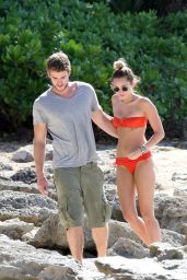 Miley Cyrus Rings in 2012 with Hawaiian Beach Bliss