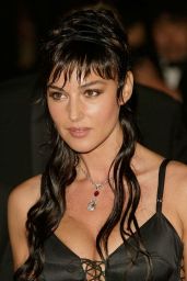 Monica Bellucci’s Lace-Up Noir at Cannes 2002 Premiere