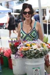 Natasha & Martin Blasick Browse Blooms at Studio City Market – July 2025