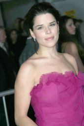Neve Campbell’s Ruffled Romance at The Ten Commandments Premiere – 2004