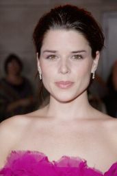 Neve Campbell’s Ruffled Romance at The Ten Commandments Premiere – 2004