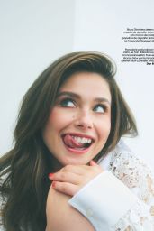 Nicole Wallace Graces Marie Claire España