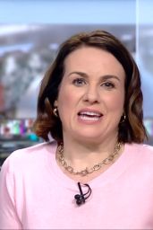 Nina Warhurst Balances Brightness and Authority on BBC News at One