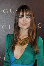 Olivia Wilde Stuns in Jewel Tones at Gucci’s Paris Embassy Dinner
