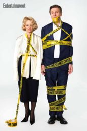 Pamela Anderson Channels Retro Glamour for Entertainment Weekly