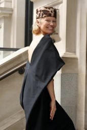 Pamela Anderson’s Midweek Style Marathon