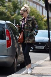Poppy Delevingne Steps Out in Notting Hill, Embraces Casual Cool