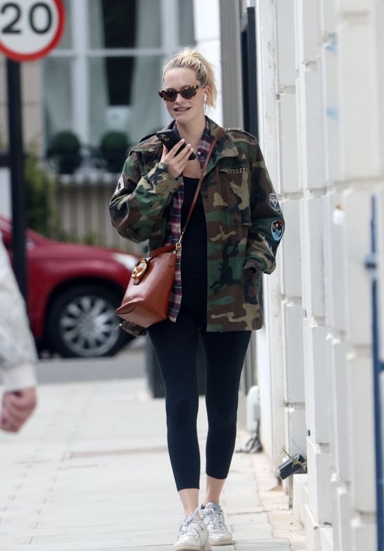 Poppy Delevingne Steps Out in Notting Hill, Embraces Casual Cool
