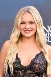 Pressley Hosbach Blossoms at "Last Summer" Premiere