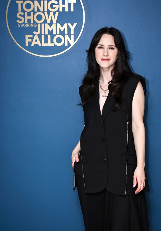 Rachel Brosnahan Debuts Punk-Tailored Chaos on Tonight Show