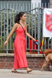 Rachel Zegler Embraces Urban Ease on London Dog Walk – July 2025