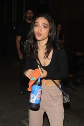 Rachel Zegler Steps Out in Casual Comfort After London Palladium Show