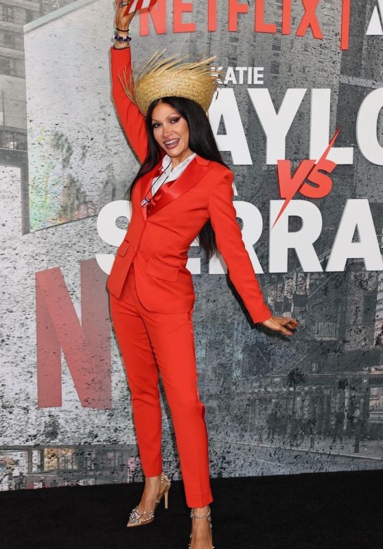 Reby Sky - Katie Taylor vs. Amanda Serrano 3 Arrivals, NYC