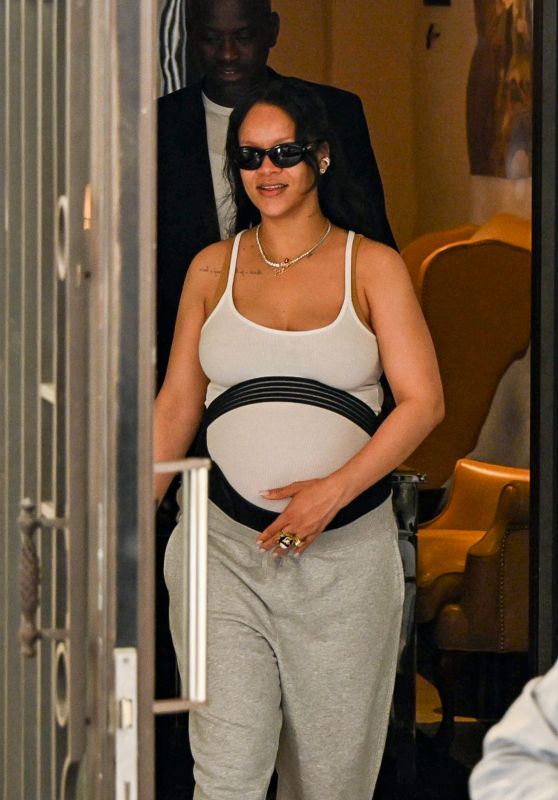 Rihanna & A$AP Rocky Depart Paris