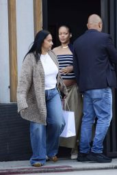 Rihanna Flaunts Bump, Unveils Sporty Street Style
