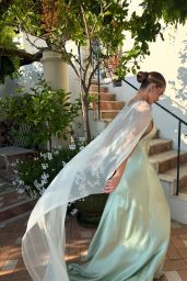 Rosie Huntington-Whiteley Unveils Pistachio Romance at Villa Treville